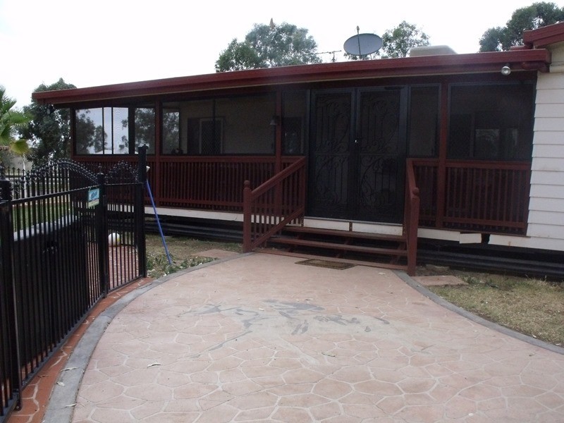 13-15 Maiden Street, Roma QLD 4455