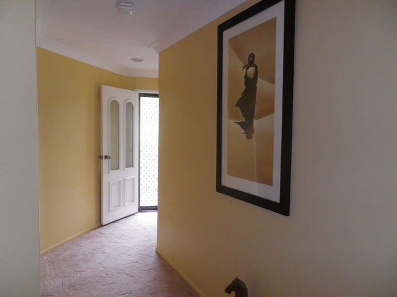 15 Everingham Avenue, Roma QLD 4455