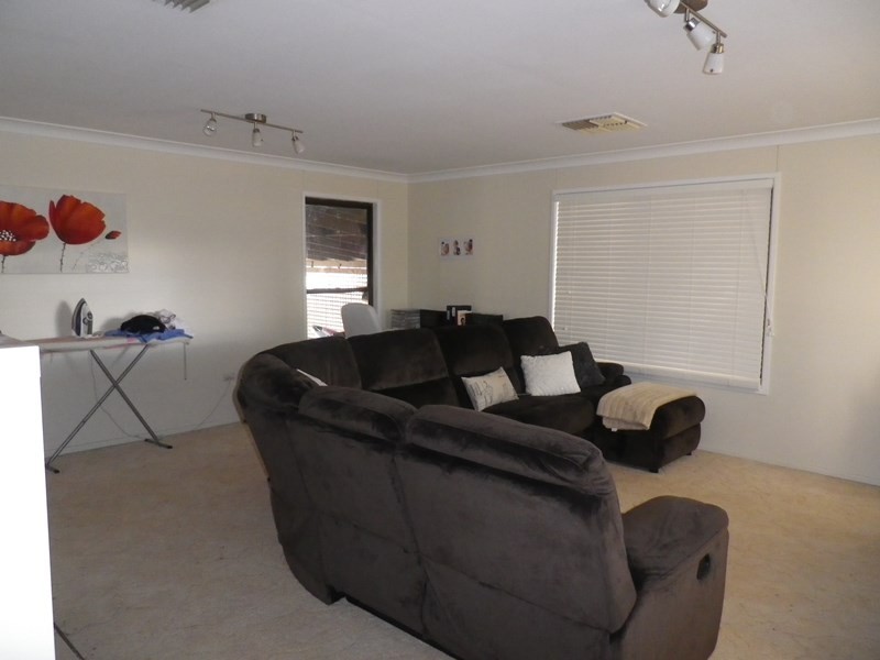 26 Howard Street, Roma QLD 4455