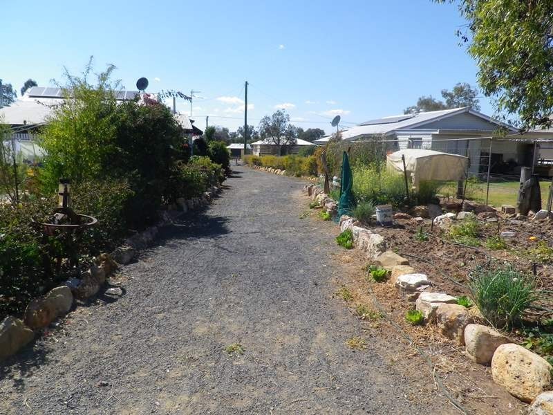 8 Queen Street, Roma QLD 4455