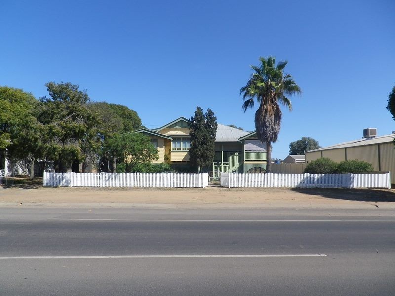 93-95 Quintin Street, Roma QLD 4455