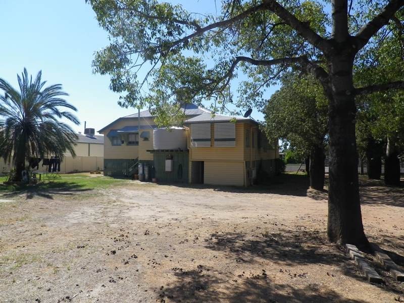 93-95 Quintin Street, Roma QLD 4455