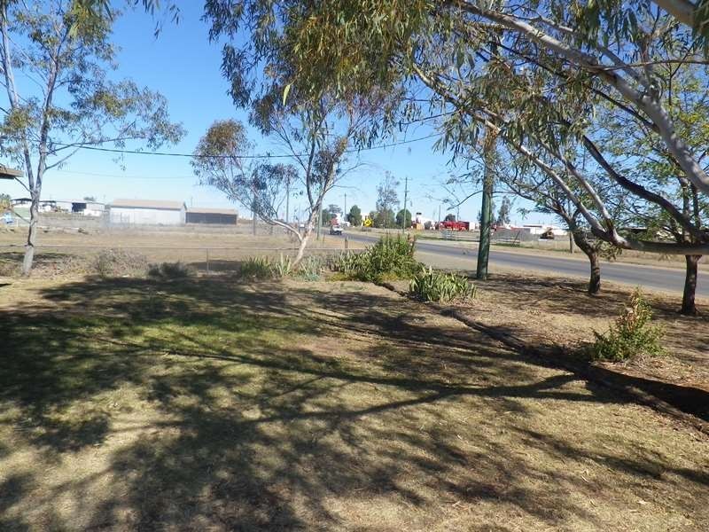 144 Currey Street, Roma QLD 4455