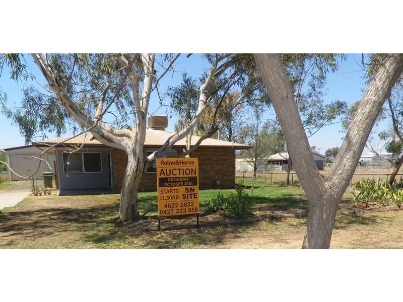 144 Currey Street, Roma QLD 4455