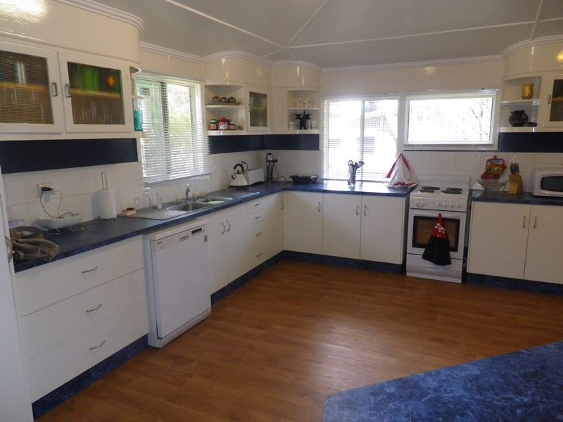 17 Arthur Street, Roma QLD 4455