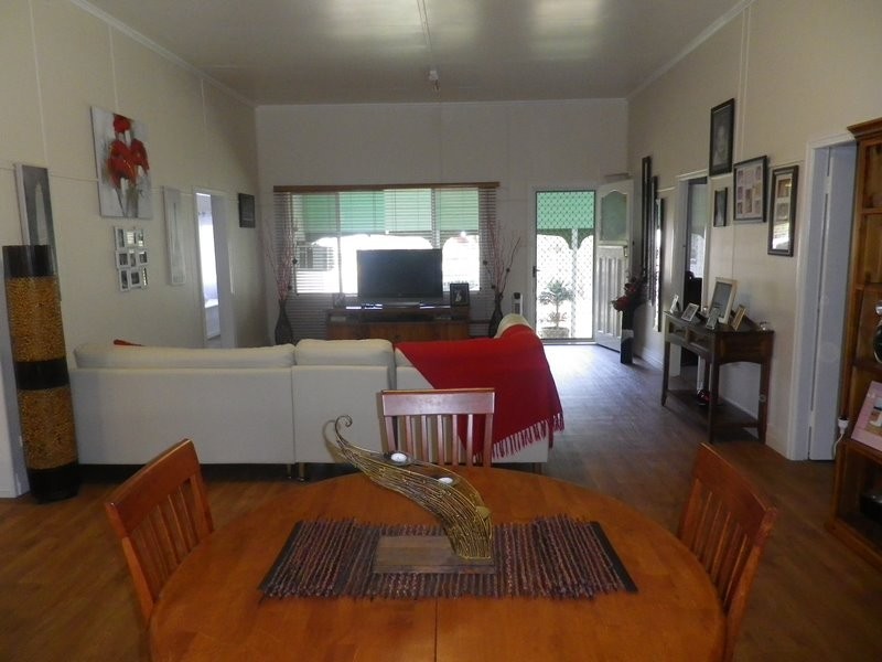 17 Arthur Street, Roma QLD 4455