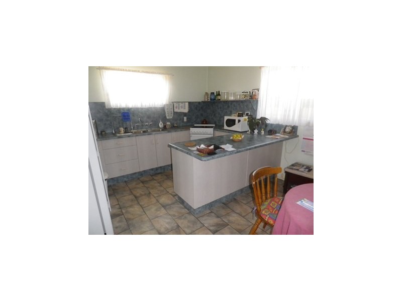 5 ELMER STREET, Roma QLD 4455