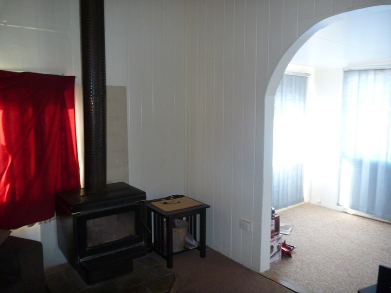 11 Charles, Surat QLD 4417