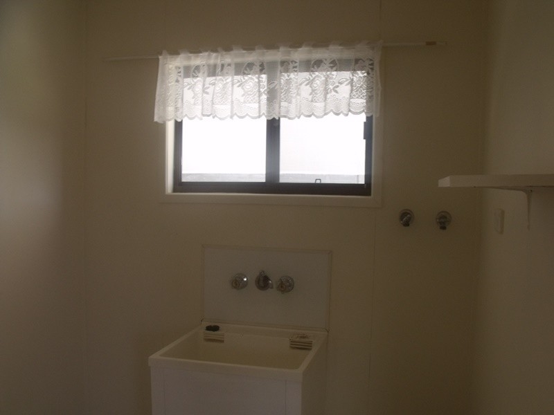 25 Lovell Street, Roma QLD 4455