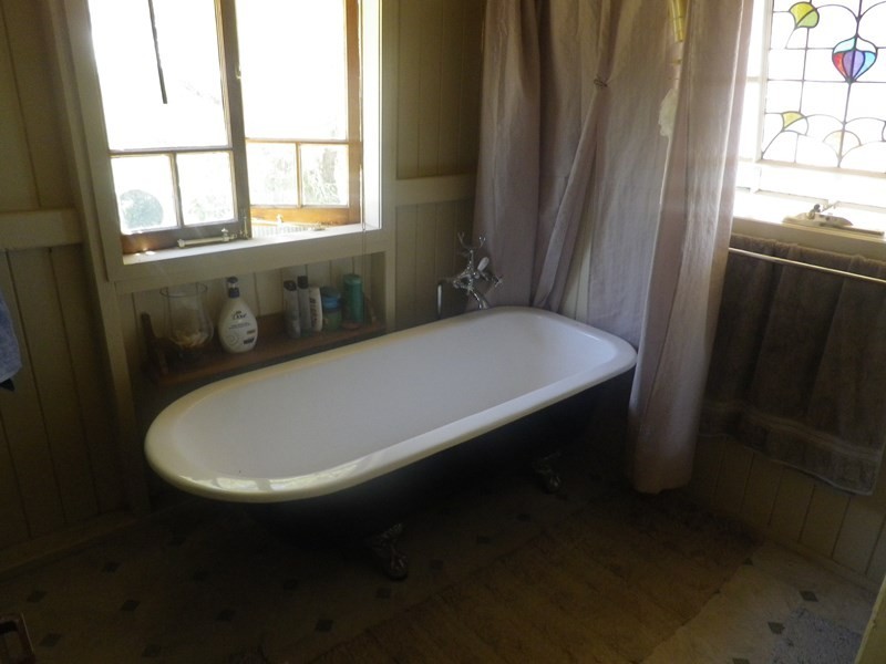 25 Miscamble Street, Roma QLD 4455