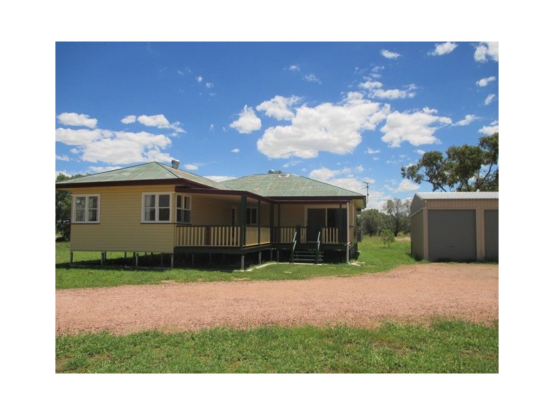 127 Clayton Road, Roma QLD 4455