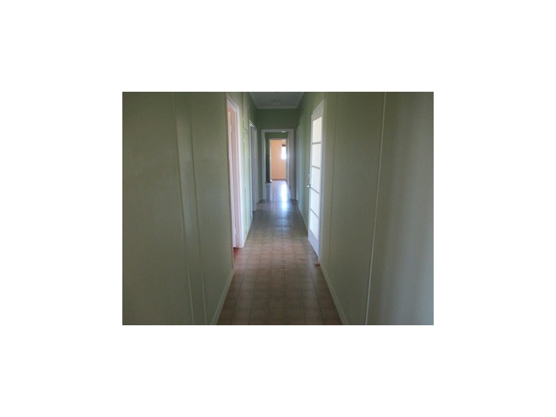 127 Clayton Road, Roma QLD 4455