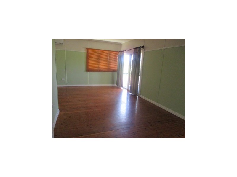 127 Clayton Road, Roma QLD 4455