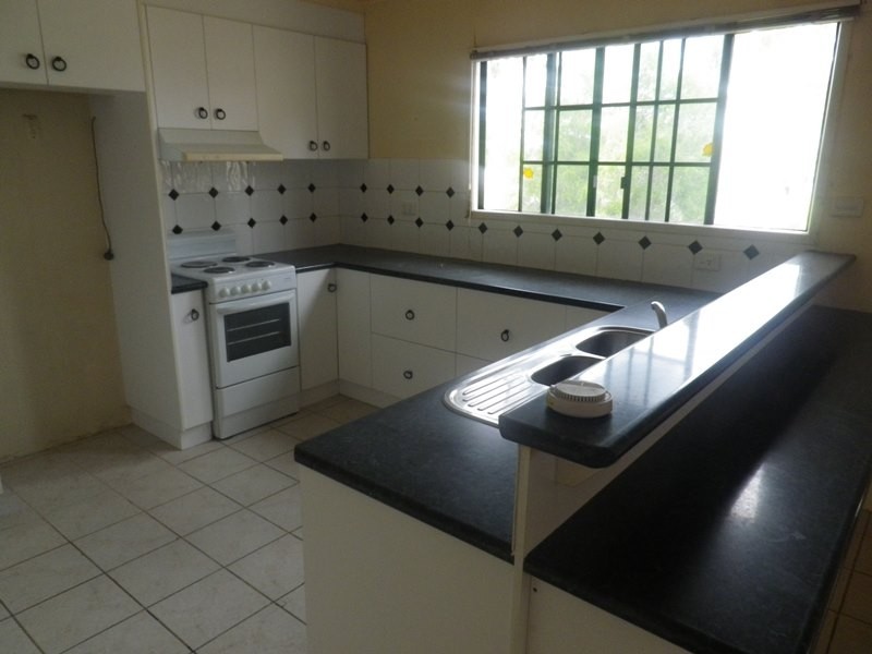 7 Watson Street, Roma QLD 4455