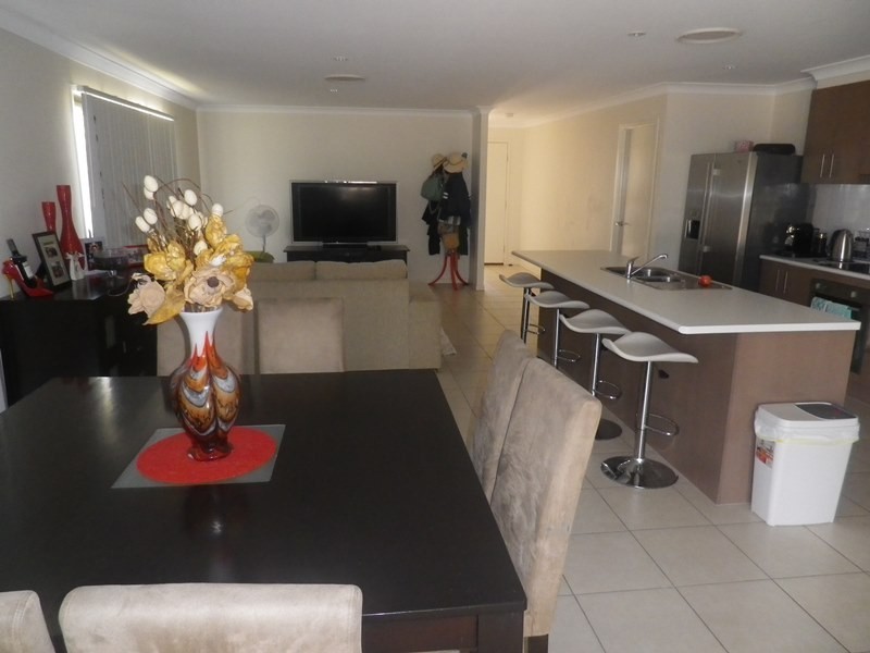 4 Beetson Drive, Roma QLD 4455