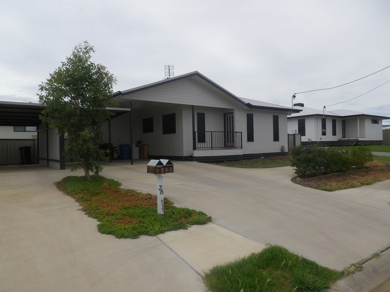 Unit 1 and 2 -26 Robusta Drive, Roma QLD 4455