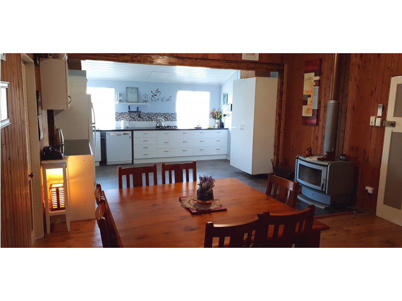 37 Russell Street, Wallumbilla QLD 4428