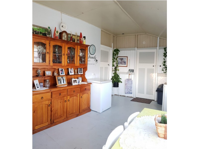 37 Russell Street, Wallumbilla QLD 4428