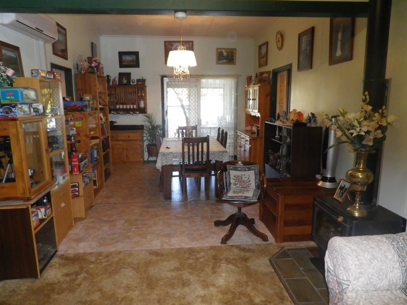 65 Ronald Street, Injune QLD 4454