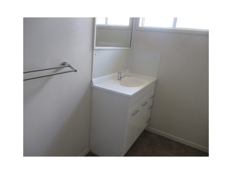 12 Luff Street, Roma QLD 4455