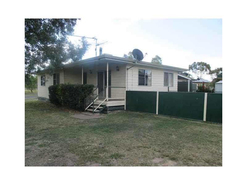 14B MAIDEN STREET, Roma QLD 4455