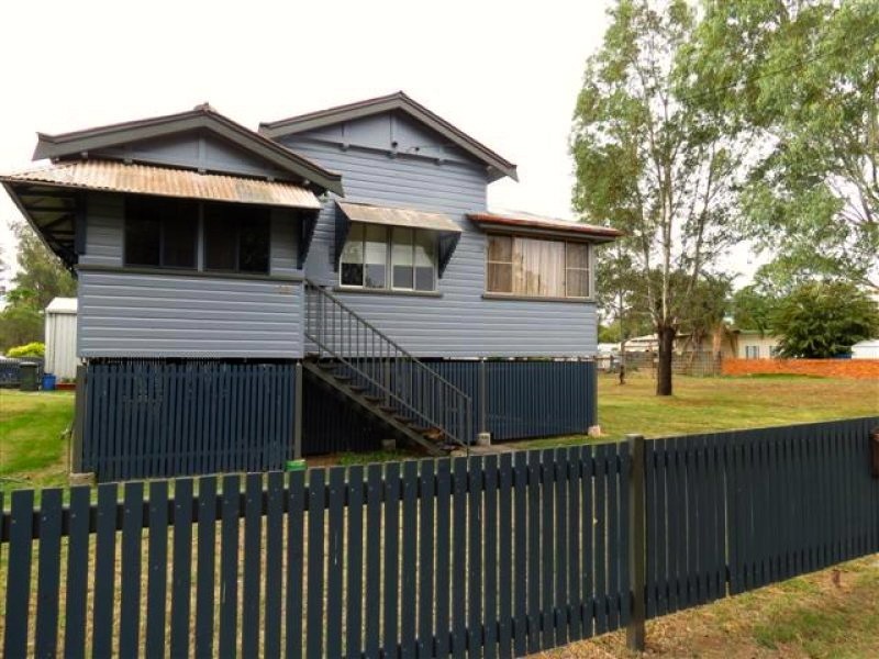 21-23 Station Street, Roma QLD 4455