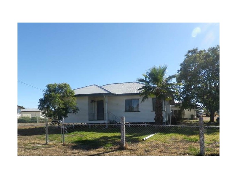 31 Russell Street, Wallumbilla QLD 4428