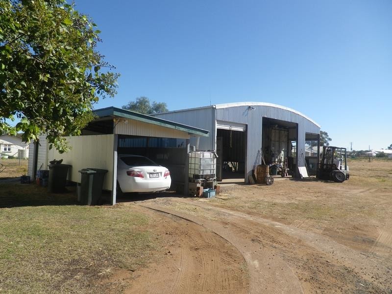 31 Russell Street, Wallumbilla QLD 4428