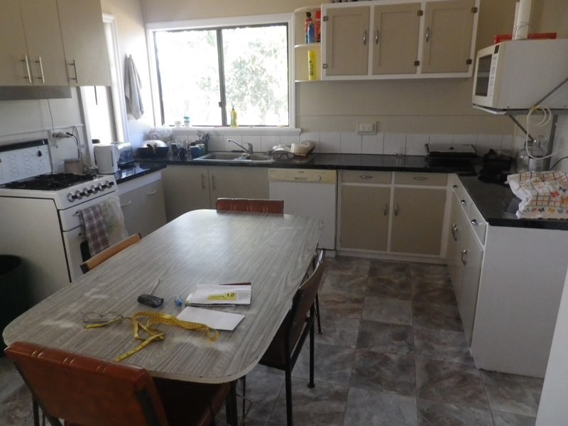 31 Russell Street, Wallumbilla QLD 4428