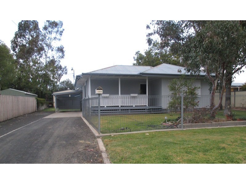 100 Miscamble Street, Roma QLD 4455