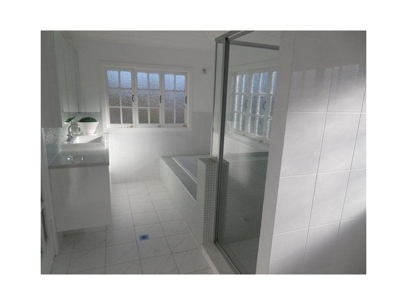 39 Bowen Street, Roma QLD 4455