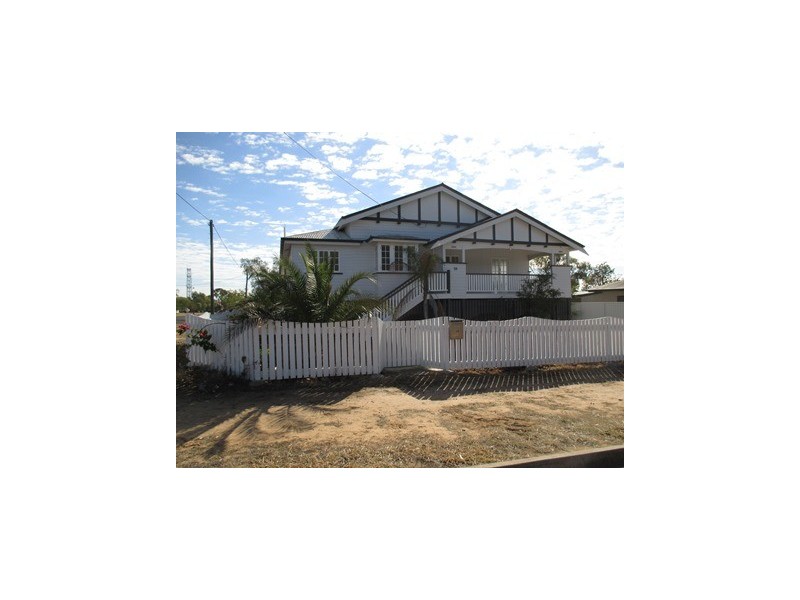 39 Bowen Street, Roma QLD 4455