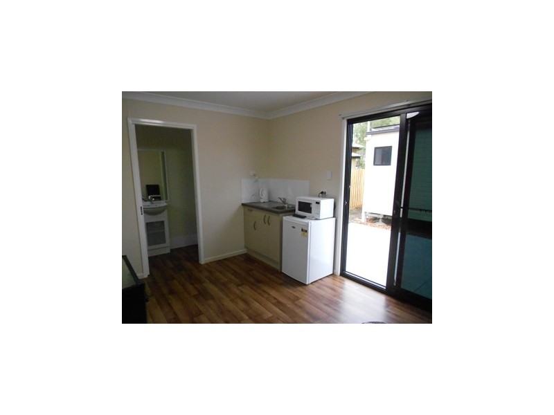 35 Ronald Street, Injune QLD 4454