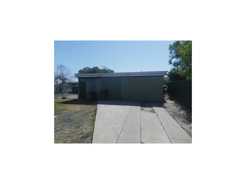 27 JACKSON STREET, Roma QLD 4455