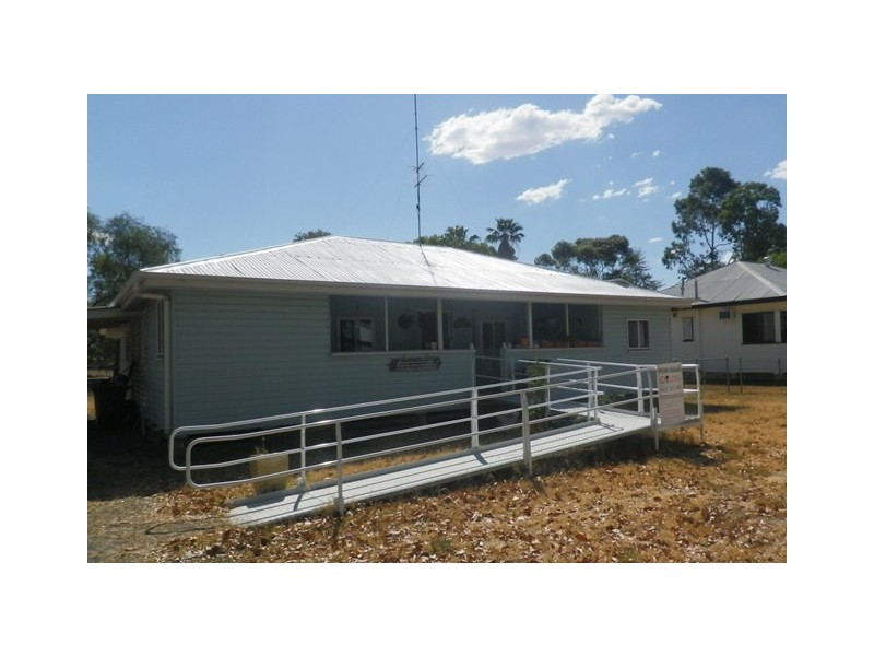 15 Elizabeth Street, Mitchell QLD 4465