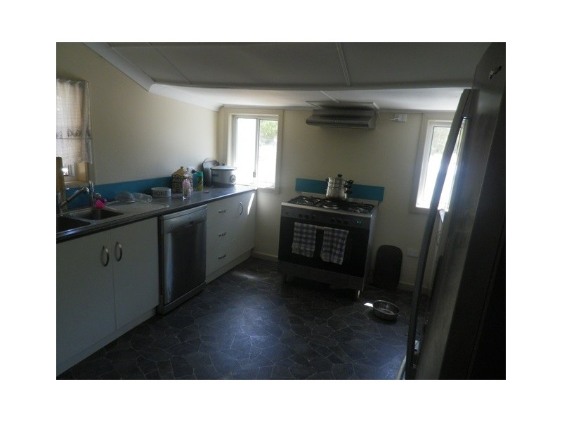 15 Elizabeth Street, Mitchell QLD 4465