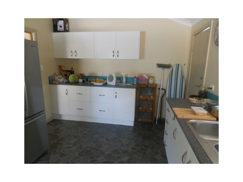 15 Elizabeth Street, Mitchell QLD 4465