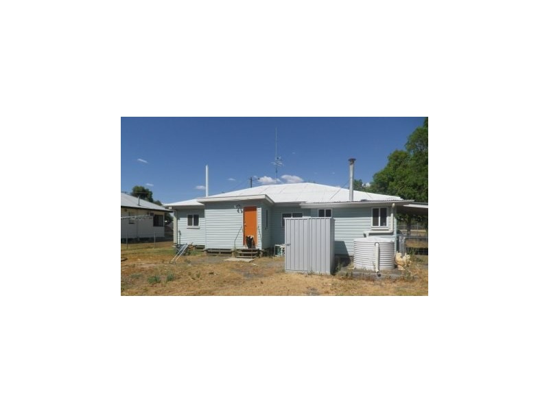 15 Elizabeth Street, Mitchell QLD 4465