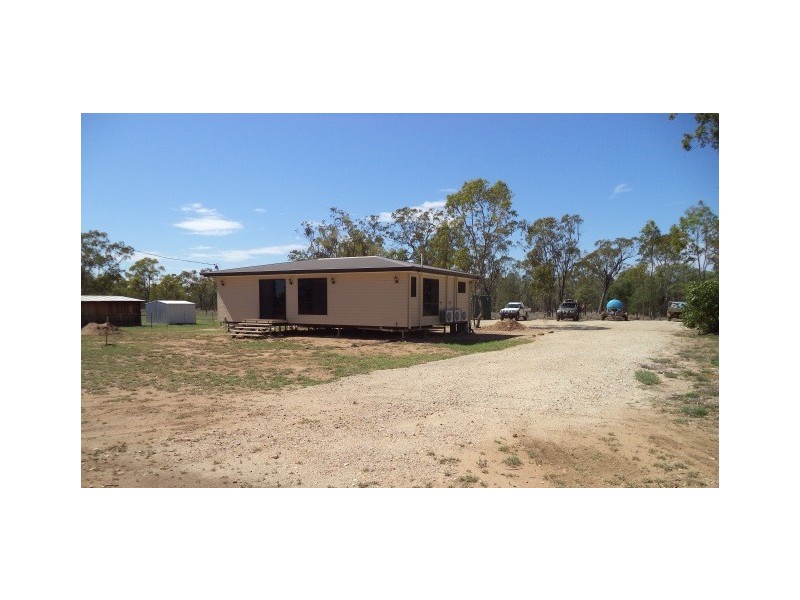 18 SCOTT STREET, Yuleba QLD 4427