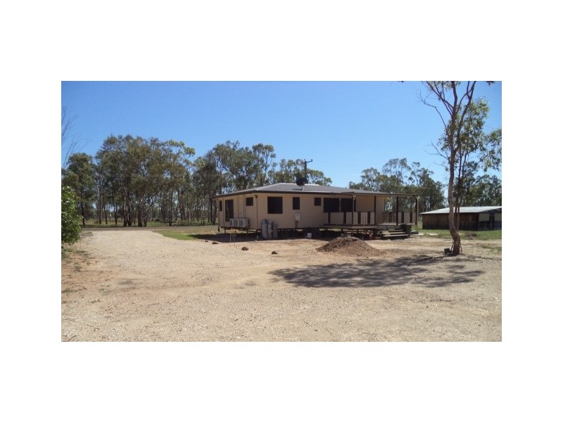 18 SCOTT STREET, Yuleba QLD 4427