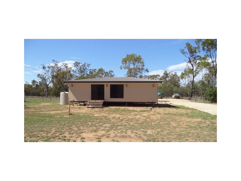 18 SCOTT STREET, Yuleba QLD 4427