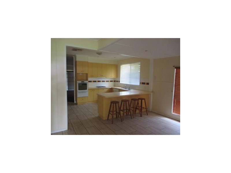 12 Fowles Street, Roma QLD 4455