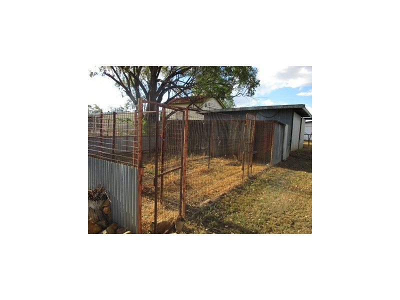 39 College Street, Wallumbilla QLD 4428