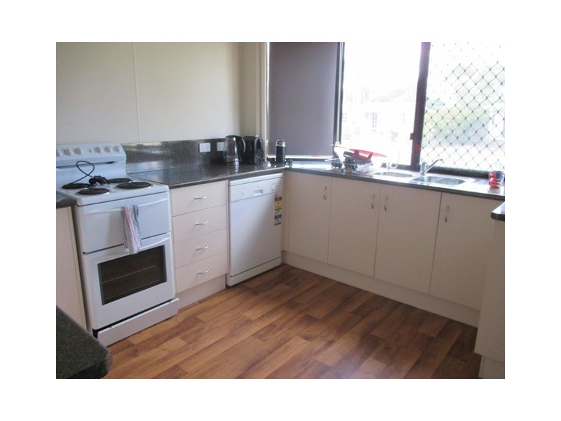 11 Robertson Street, Roma QLD 4455