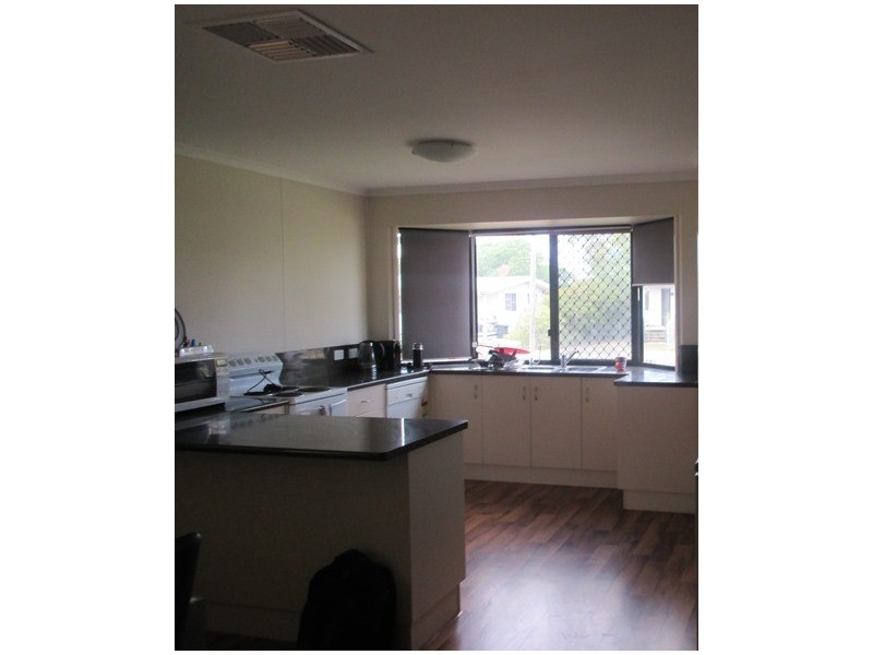 11 Robertson Street, Roma QLD 4455