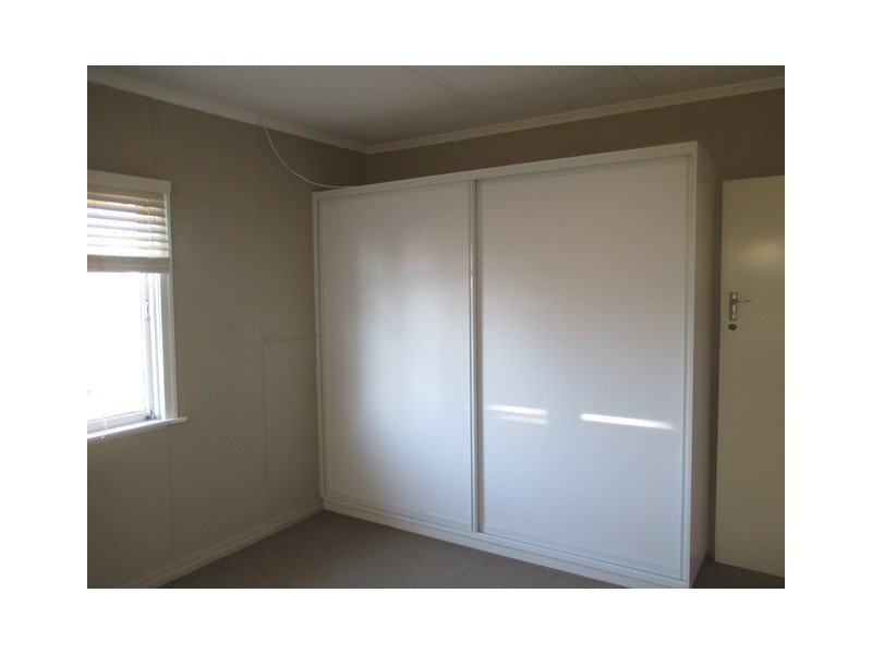 51 Elmer Street, Roma QLD 4455