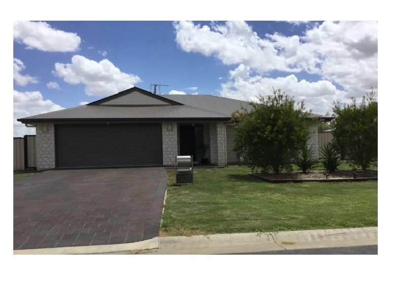 21 Everingham Avenue, Roma QLD 4455