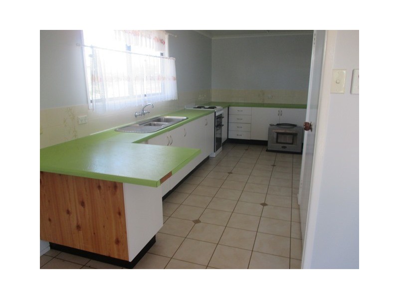 30 SPENCER STREET, Roma QLD 4455