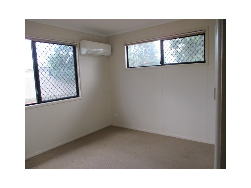 11 Robertson Street, Roma QLD 4455