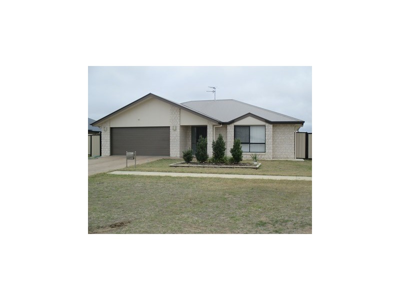 108 TAYLOR STREET, Roma QLD 4455